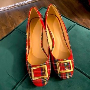 Ballet flat style shoe